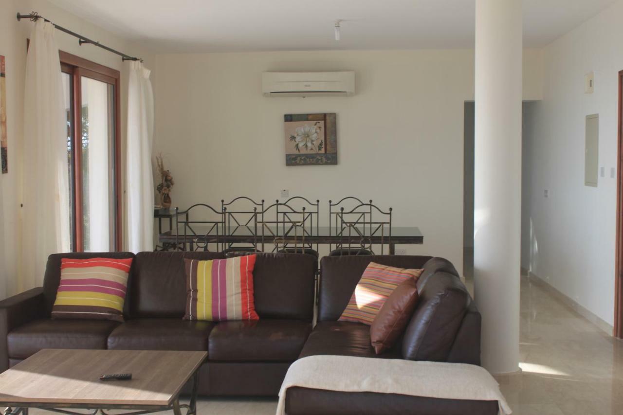 Martika Luxury Villa Agia Marina  外观 照片