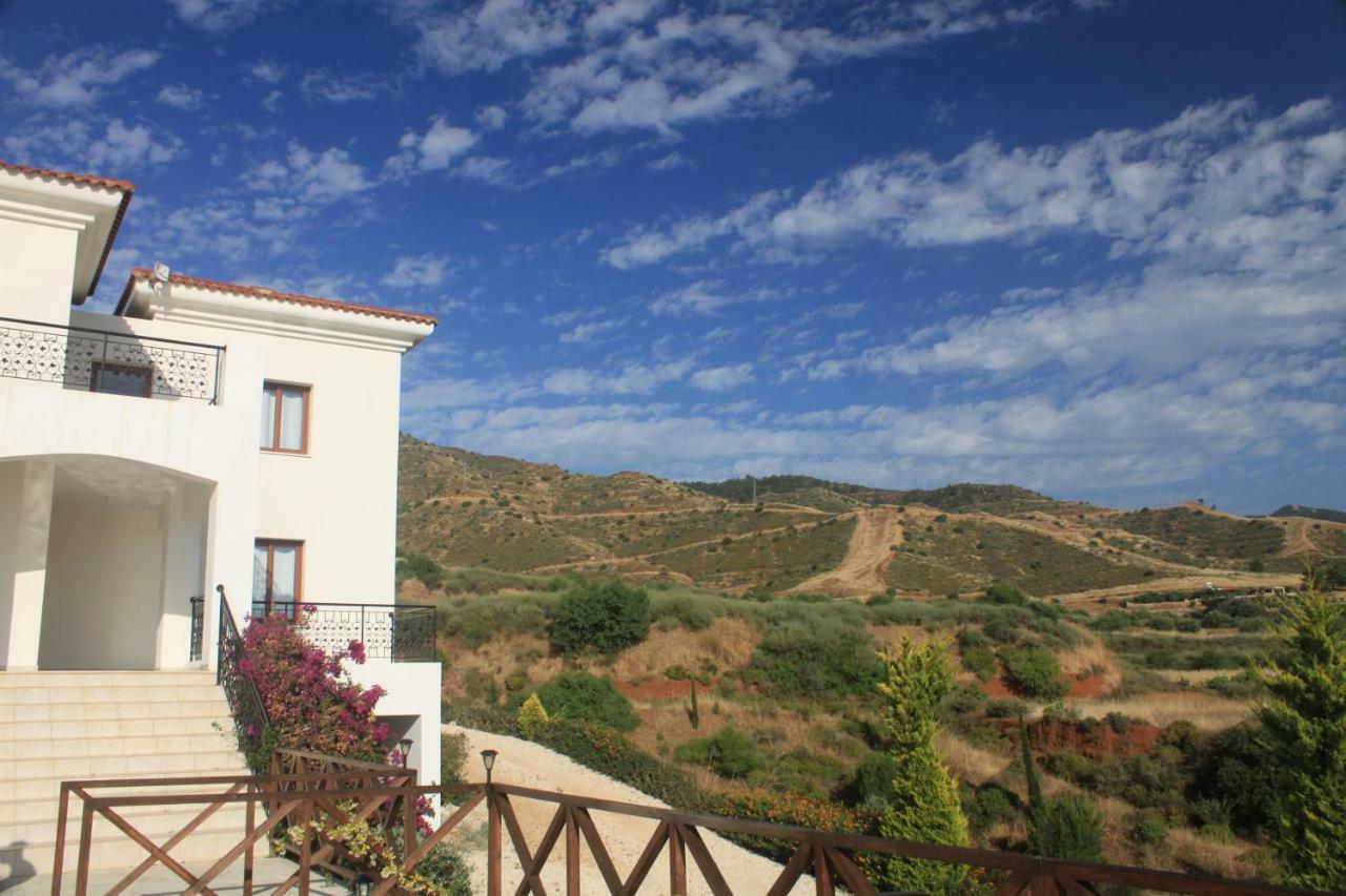 Martika Luxury Villa Agia Marina  外观 照片