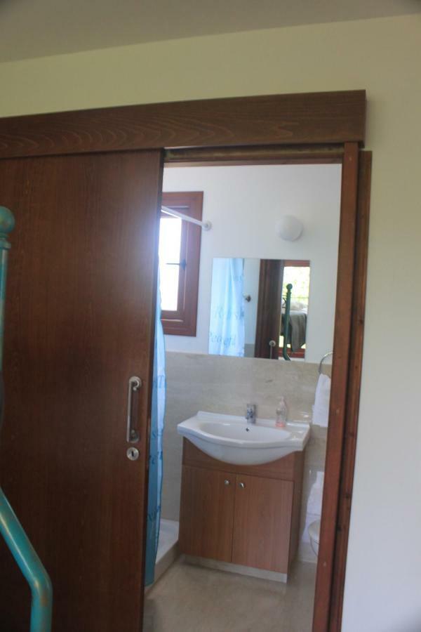 Martika Luxury Villa Agia Marina  外观 照片